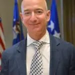 Jeff Bezos visits LAAFB SMC 3908618 cropped